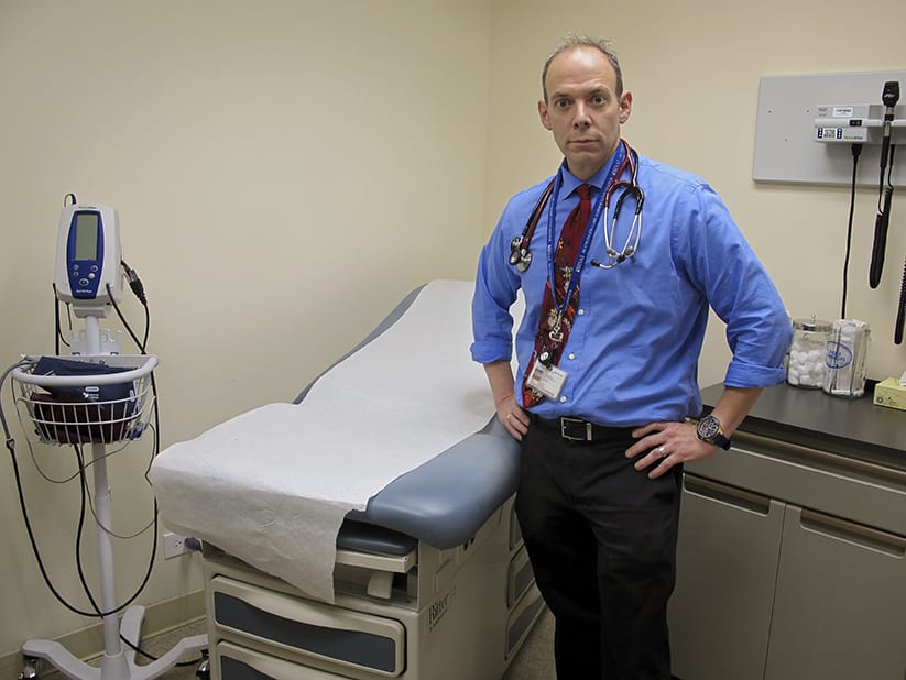 Dr. Gary Kaufman, medical director of Sinai Health System’s Antillas Family Medical Center in Logan Square, pictured in an exam room on Nov. 8, 2019. Photo by Nissa Rhee.