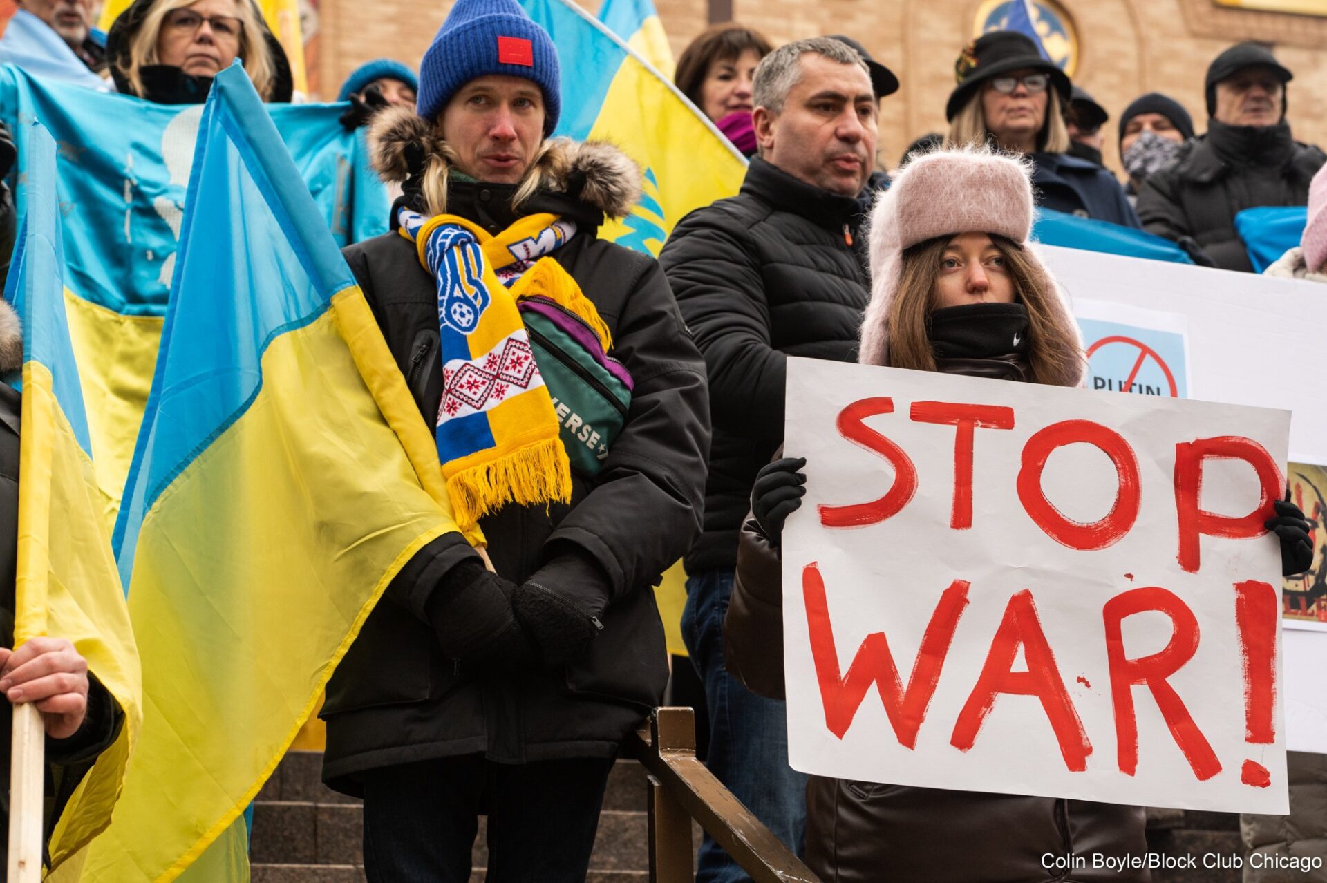 Los habitantes de Chicago se manifiestan contra la invasión rusa de Ucrania